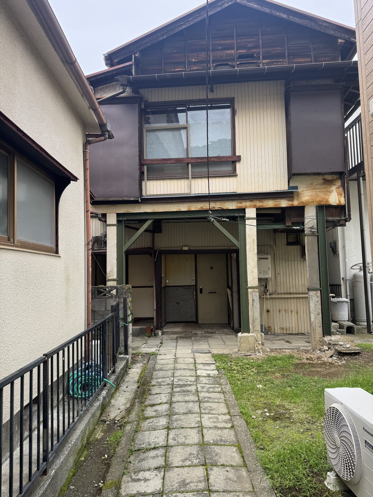 足柄下郡真鶴町 貸家の外観